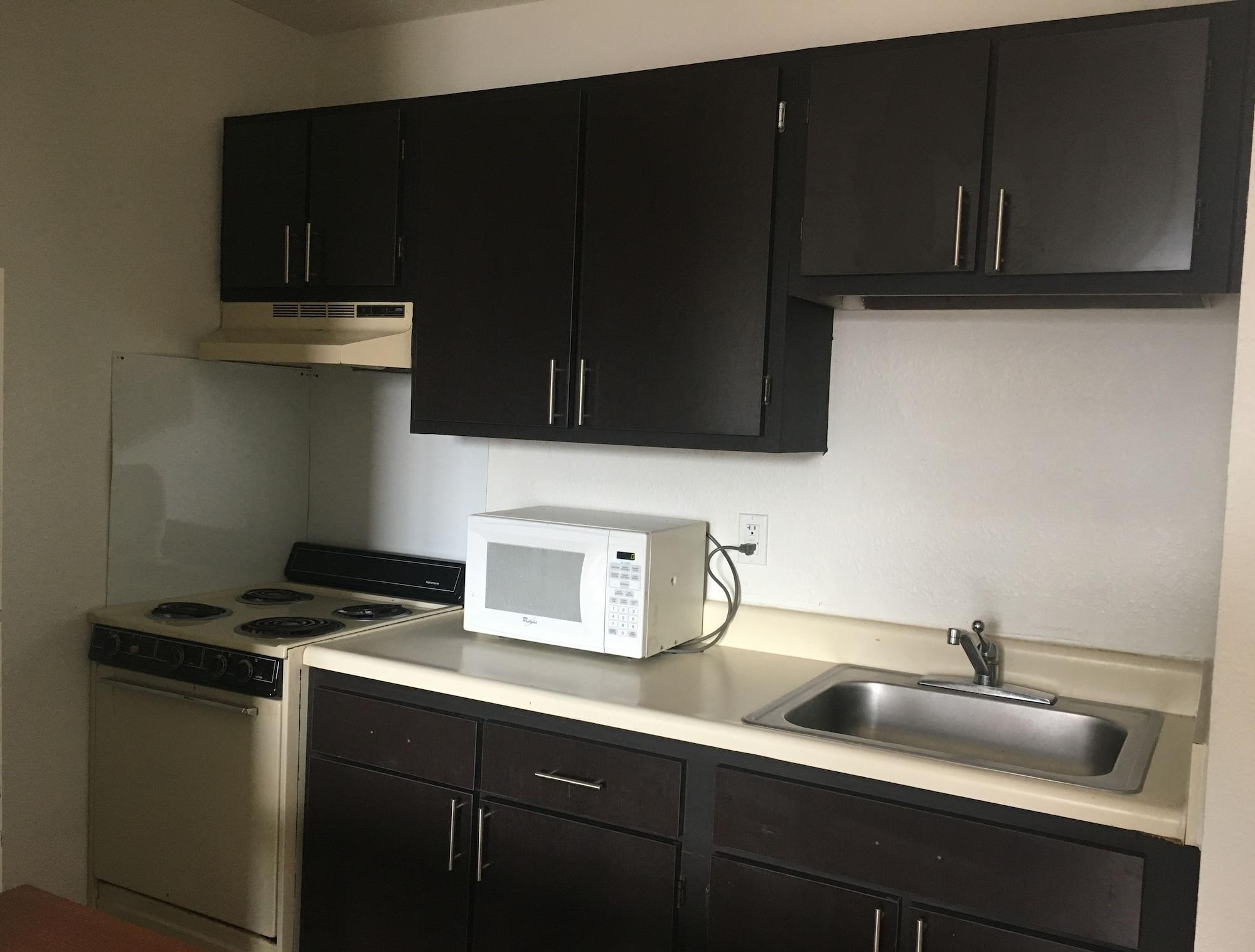 Welcome Suites Hazelwood Extended Stay Hotel Esterno foto