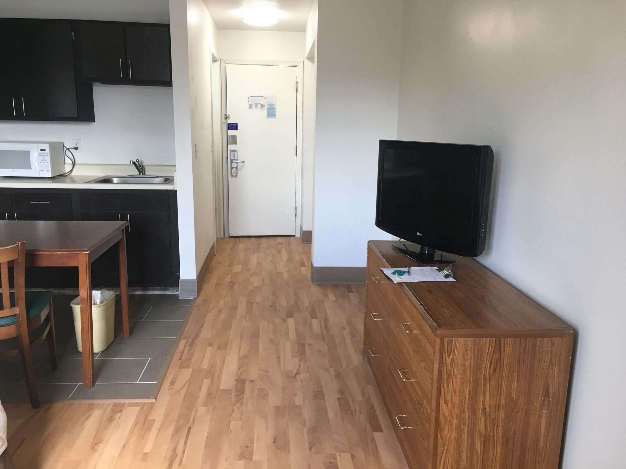 Welcome Suites Hazelwood Extended Stay Hotel Esterno foto